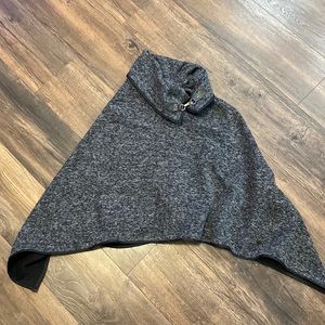 Black and grey tweed cape.